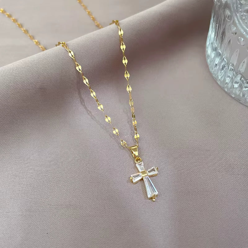 COLLIER CROIX SCINTILLANTE